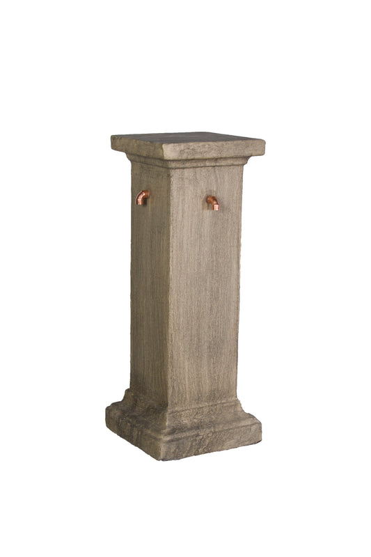 Square pillar water feature